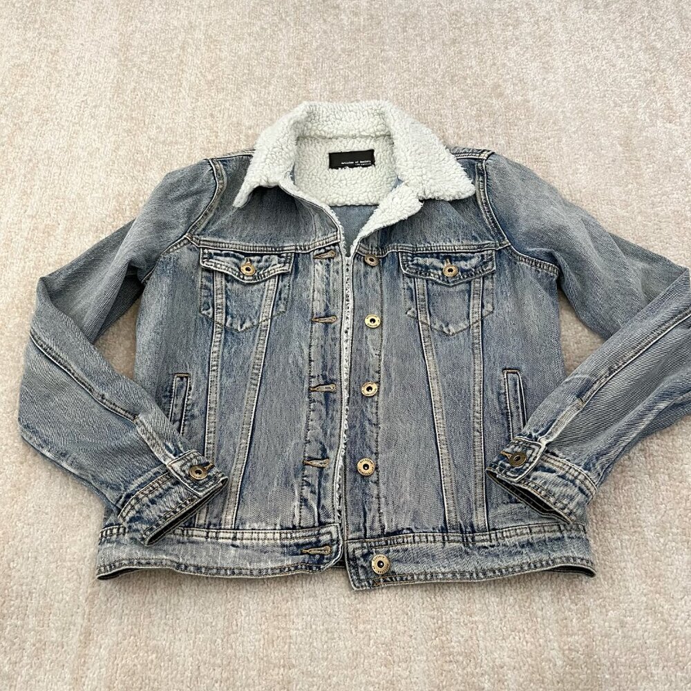 Articles of Society Jeans Denim Jacket With Teddy Sherpa Trim S Blue